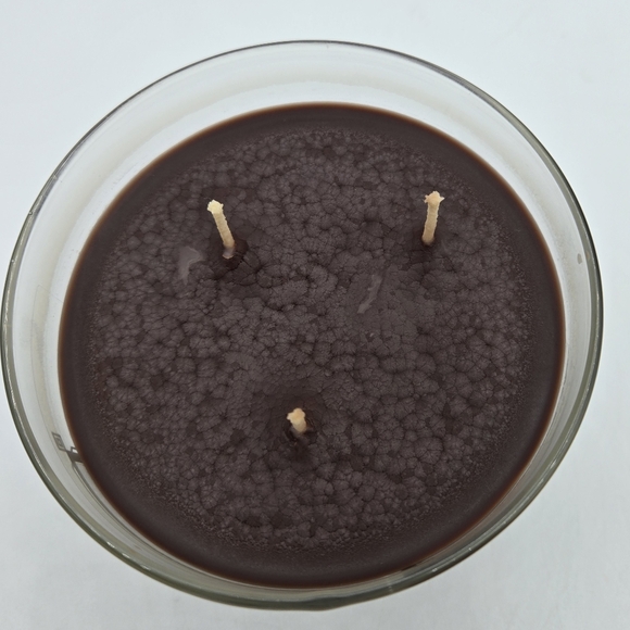 Bath and Body Works Hot Cocoa and Cream 3 Wick Candle - Picture 3 of 5